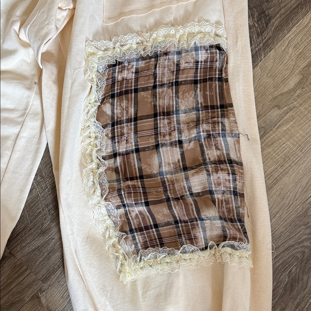 POL Cream and Brown Plaid Patchwork Joggers - Picture 4 of 5